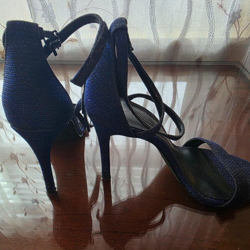 Michael Kors stilettos - Picture 2 of 3
